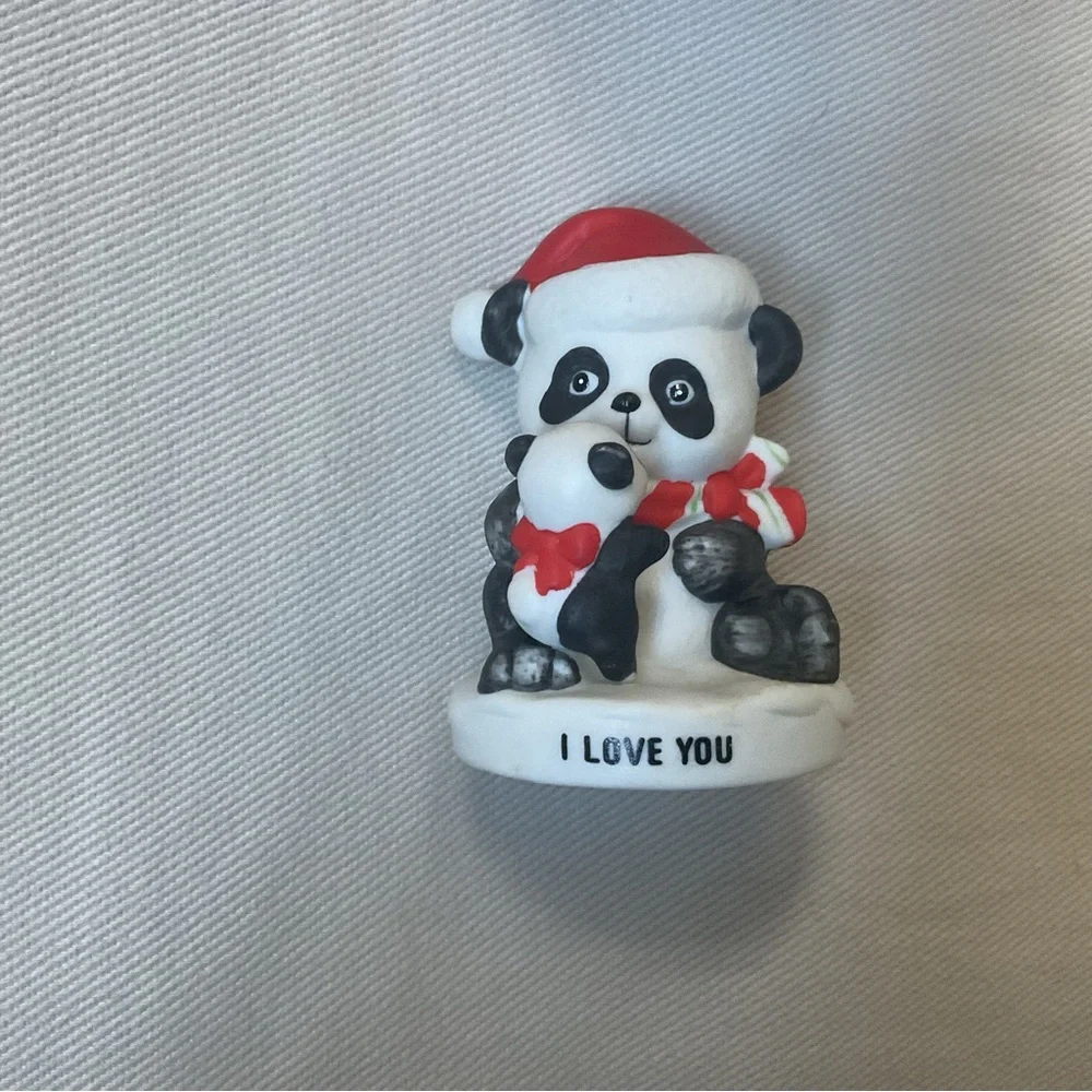 Vintage Russ Berrie Panda in Santa Hat “I Love You” Genuine Porcelain Figurine